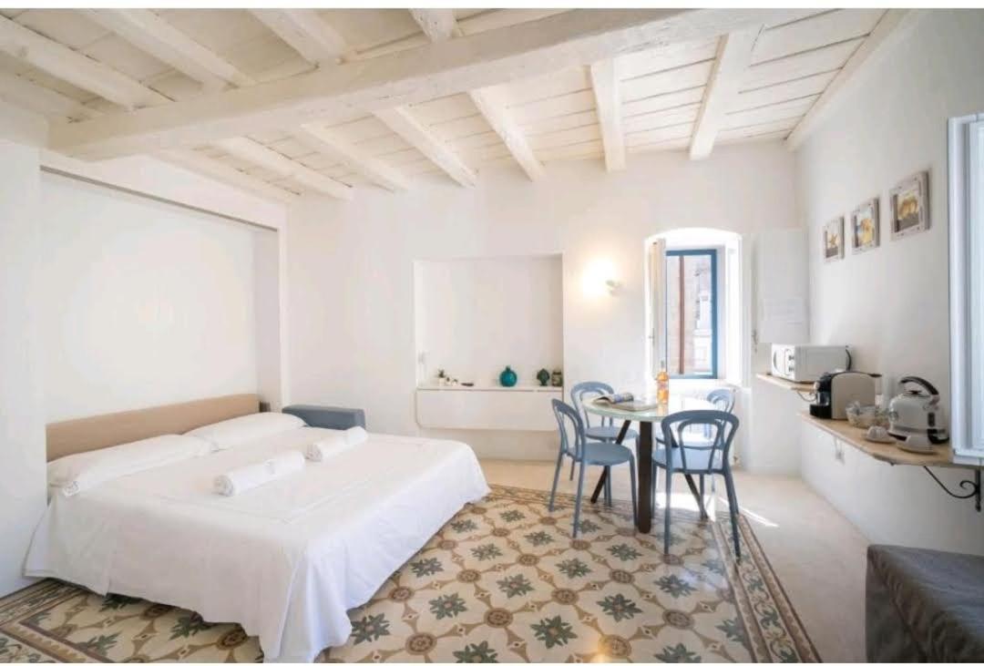 Comes Home Monopoli Exterior foto